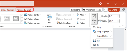 เมนู Crop บนแท็บ Picture Format ใน PowerPoint แสดงตัวเลือก Crop to Shape