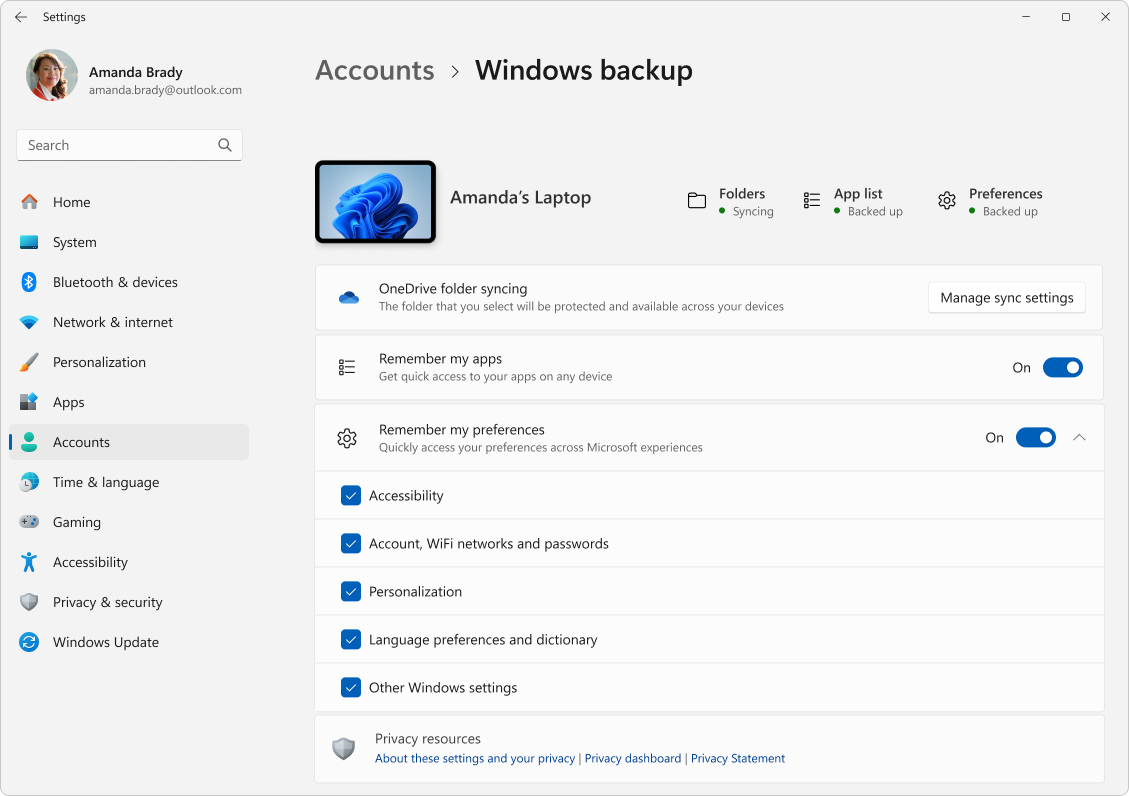 หน้า Settings Accounts Windows backup แสดงรายการแอปและการตั้งค่าที่บันทึกไว้บน Windows 11