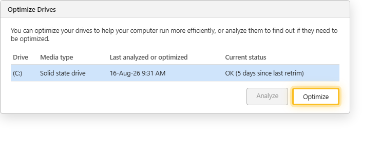 หน้าต่าง Optimize Drives แสดงรายการไดรฟ์และปุ่ม Optimize บน Windows 11
